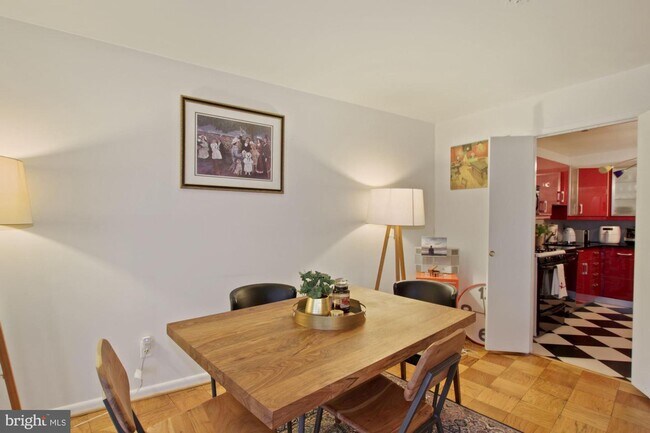 Building Photo - 4620 N Park Ave