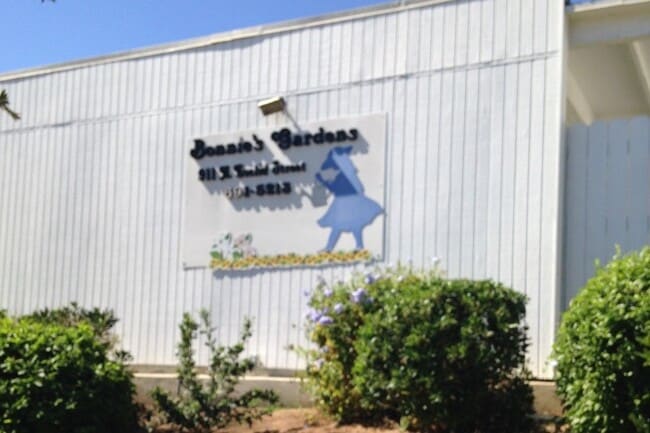 Building Photo - Bonnie's Garden Apartments