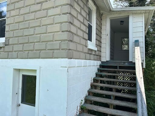 Foto del edificio - 102 Lauren Ave