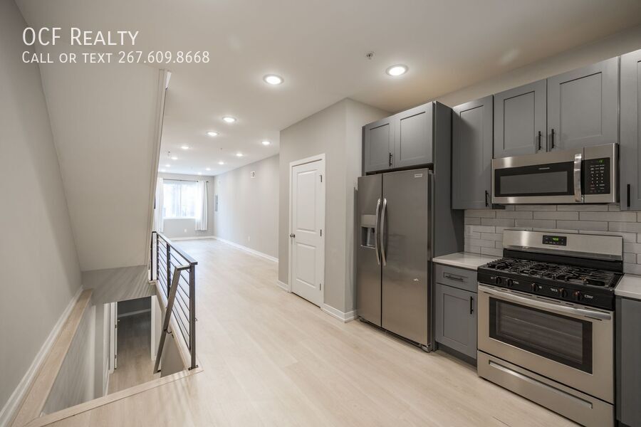 Photo - 2428 Jasper Street-A