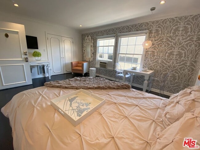 Foto del edificio - 1724 El Cerrito Pl