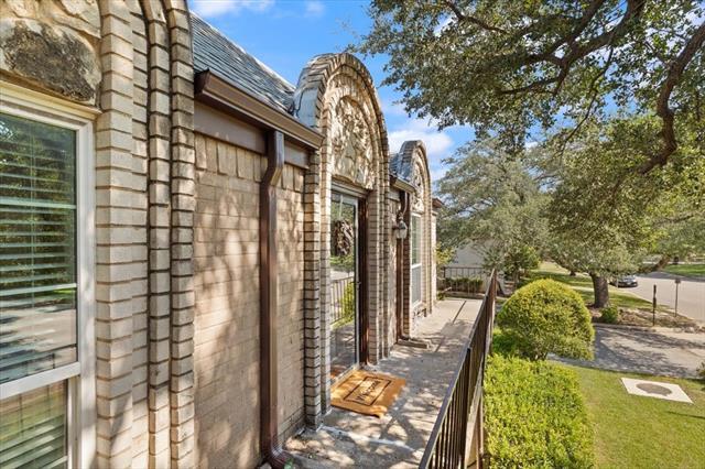Building Photo - 4100 Ridglea Country Club Dr