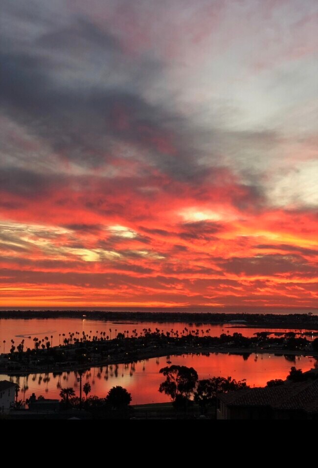 Foto del edificio - 3304 Baltimore St