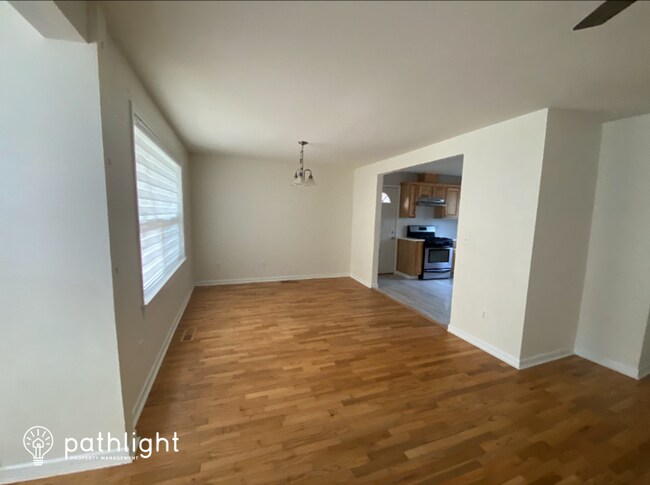 Foto del edificio - 770 Glenridge Court NE