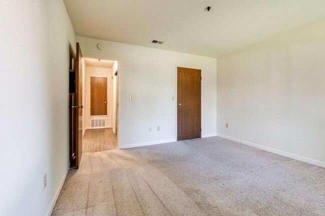 Bedroom with Walk in Closet - Camino Creek