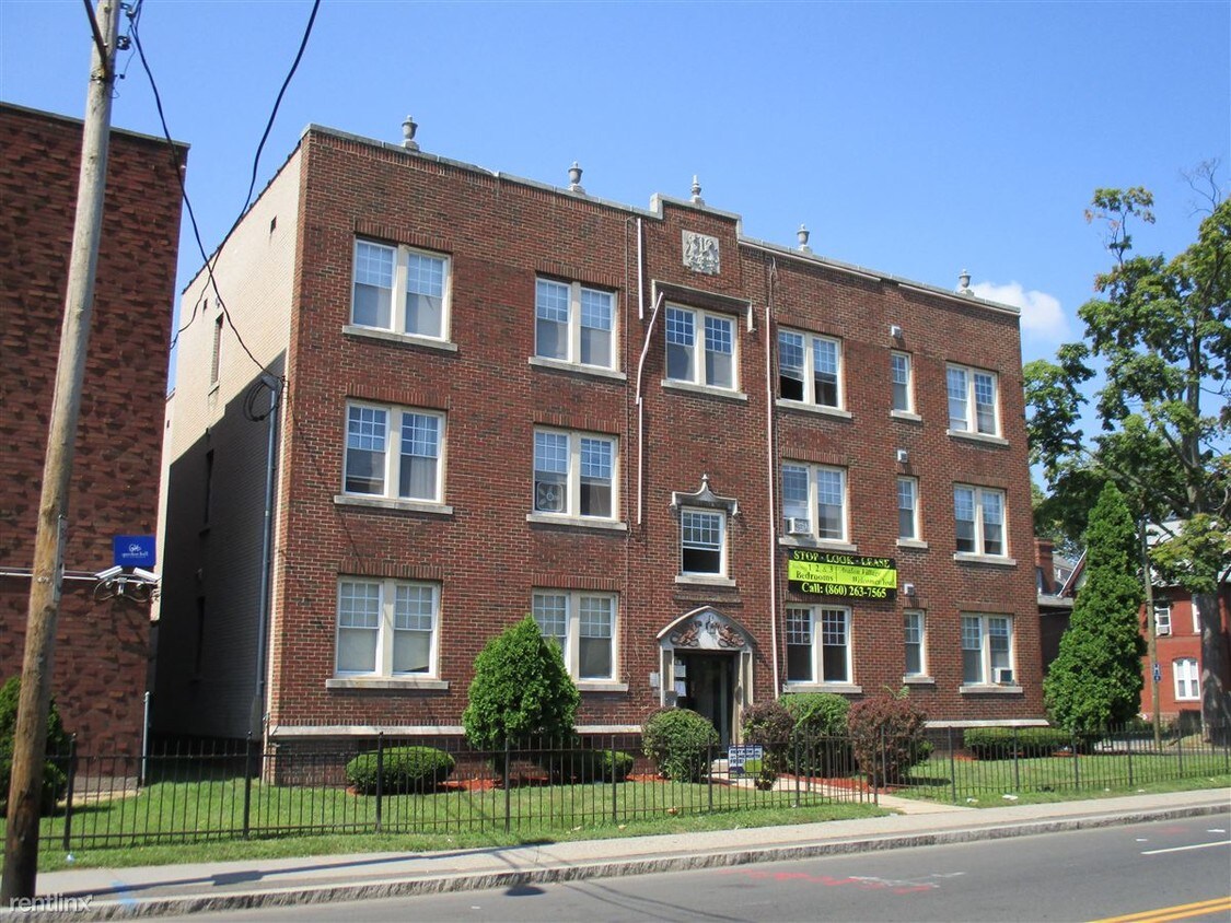 207 Sigourney St, Hartford, CT 06105 Condo for Rent in Hartford, CT