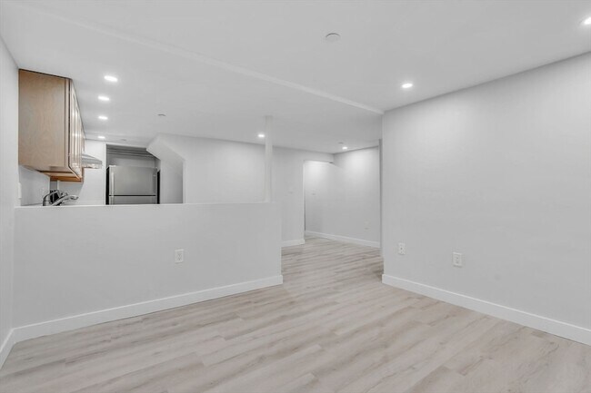 Foto del edificio - 74 Ruthven St