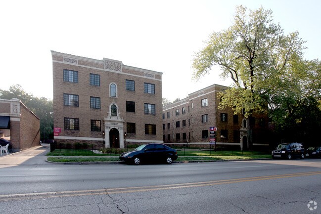 Foto del edificio - College Court Condominiums