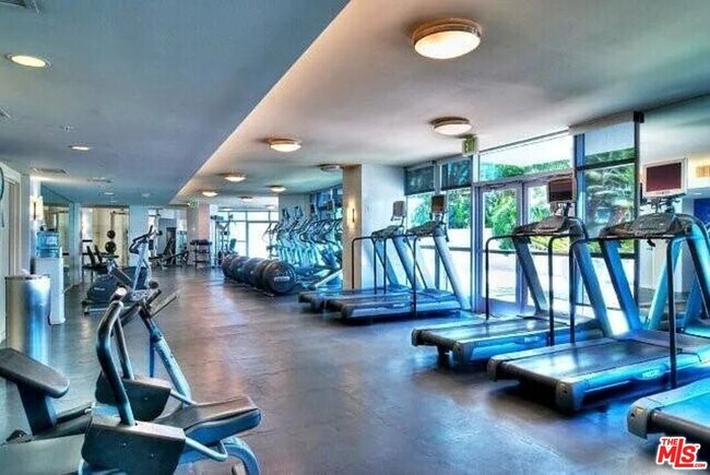 Foto del edificio - 13700 Marina Pointe Dr