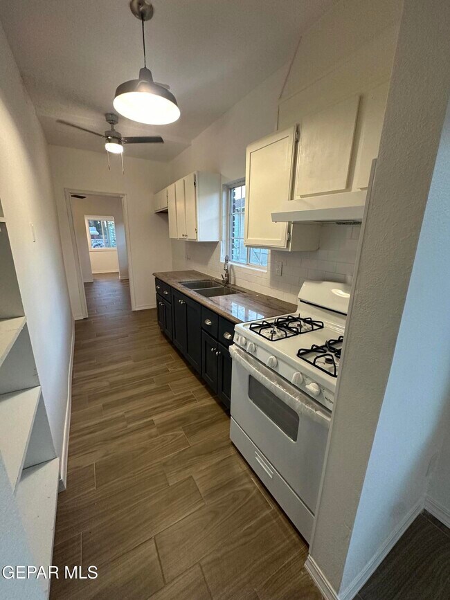 Foto del edificio - 3814 Hueco Ave