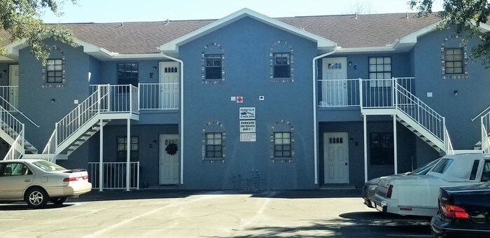 Primary Photo - 4400 Millwood Rd