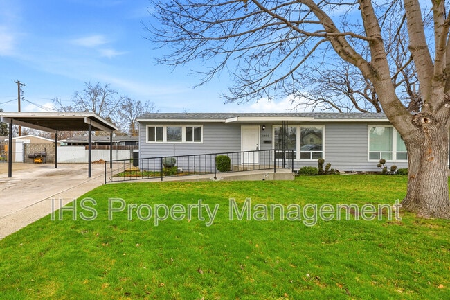 Building Photo - 1402 Potter Ave