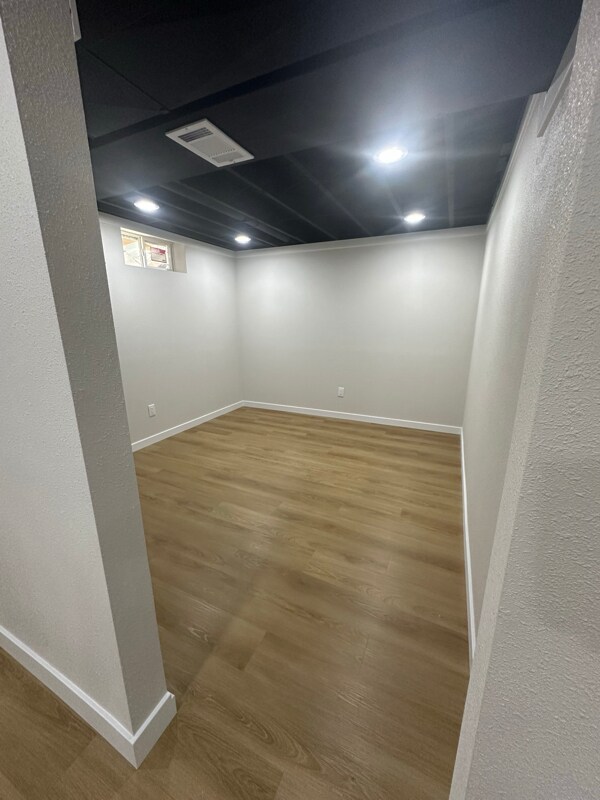 Foto del edificio - 625 E High St