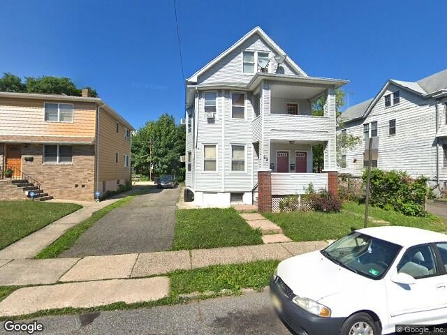 Primary Photo - 28 Rossiter Ave