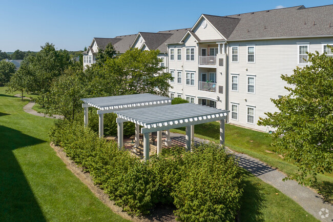 Building Photo - Chestnut Terrace