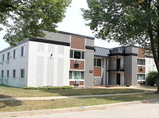 Building Photo - 329 Kimbell Ave