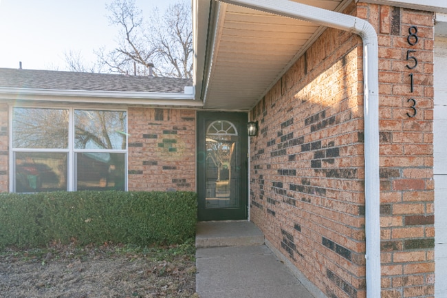 Foto del edificio - 8513 Wakefield Dr