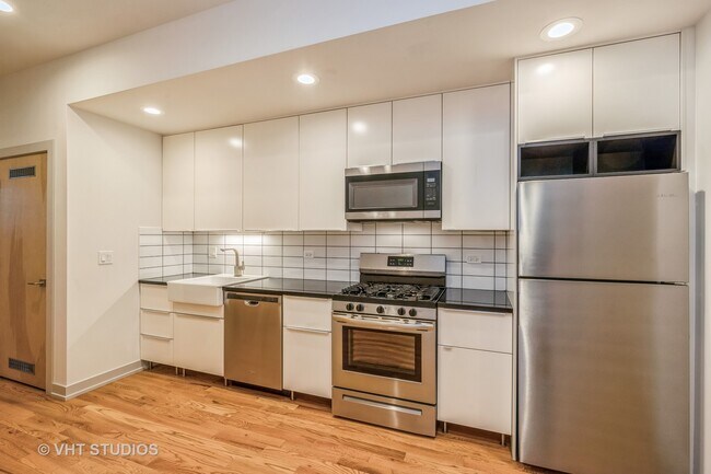 Foto del edificio - 4406 S Calumet Ave