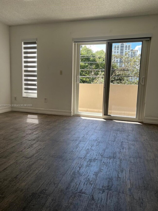 Building Photo - 50 Antilla Ave