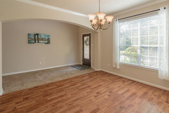 Building Photo - 71 N Spinning Wheel Cir