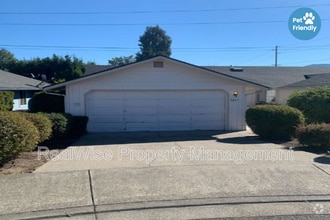Building Photo - 1467 Cameo Ct