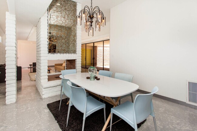 Foto del edificio - 7102 N 11th Dr