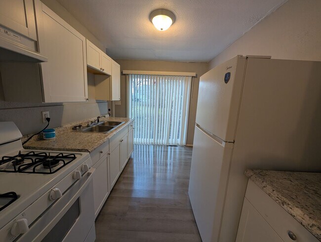 Foto del edificio - 2-Bedroom, 1-Bathroom Home – $1,150/Month | Accepting Section 8