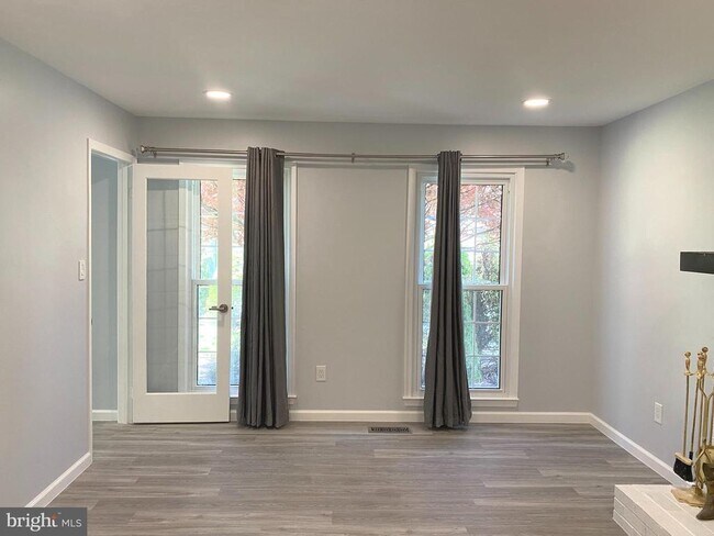 Building Photo - 1225 Forestville Dr