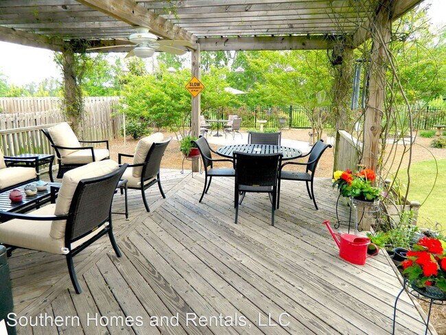 Building Photo - 3 br, 2 bath House - 810 O'sheilds Court