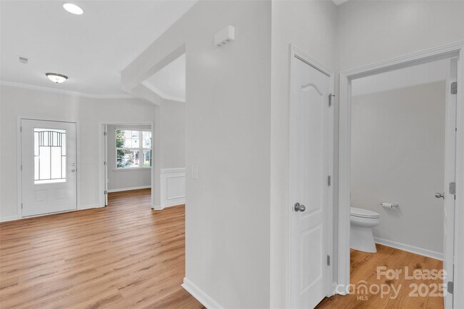Foto del edificio - 3024 Kirkwall Ln