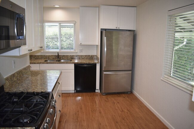 Foto del edificio - 5311 Callister Ave