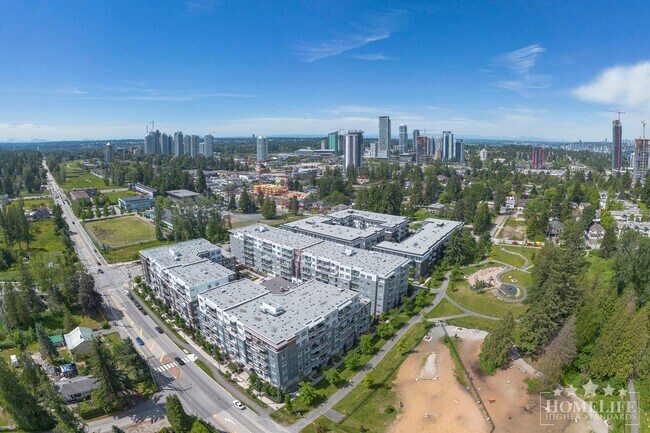 Photo du bâtiment - Stunning 1 Bed 1 Bath Condo at Parker by Mosaic Homes