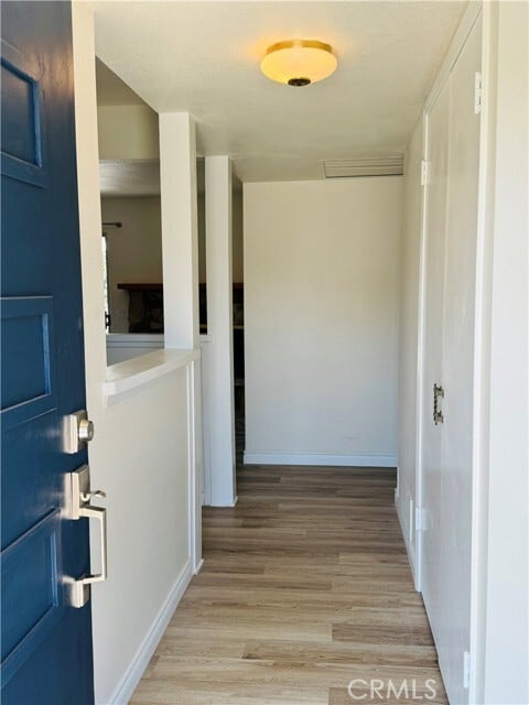 Building Photo - 2105 E Petunia St