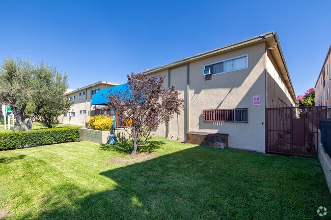 Building Photo - Laurel Village Apartments