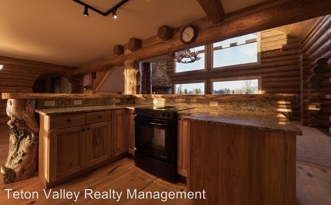 Building Photo - 4 br, 3.5 bath House - 1068 Miller Ranch Road