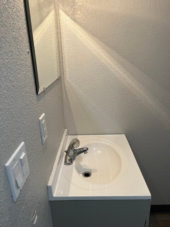 Foto del edificio - 221 S Washington St