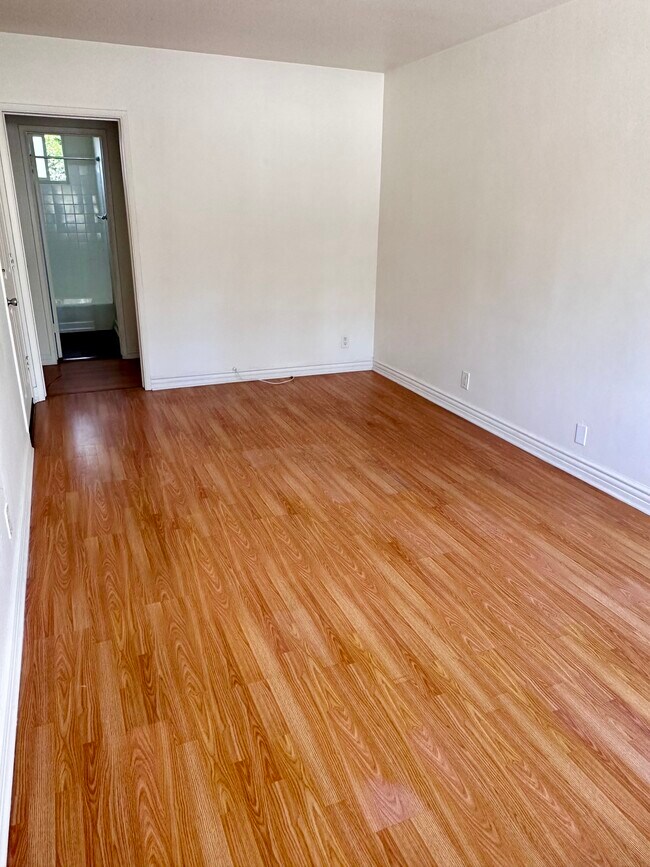 Foto del edificio - 10850 Landale St