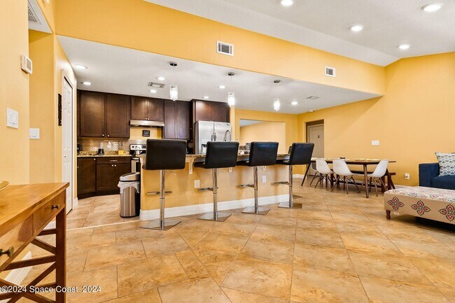 Foto del edificio - 1796 Dwyer Pl NE