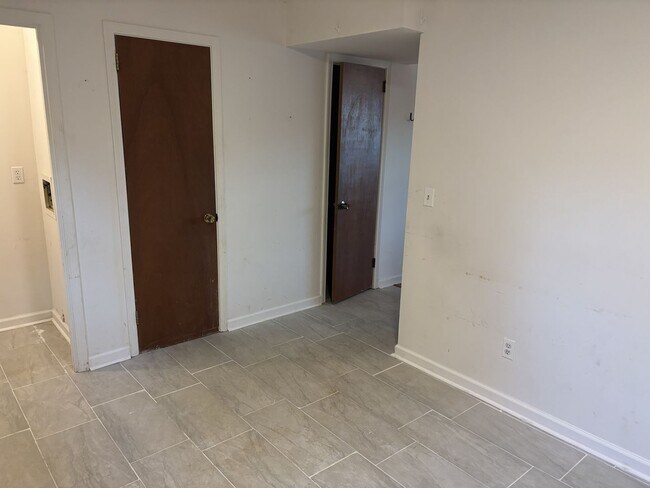 Foto del edificio - 5528 St James St