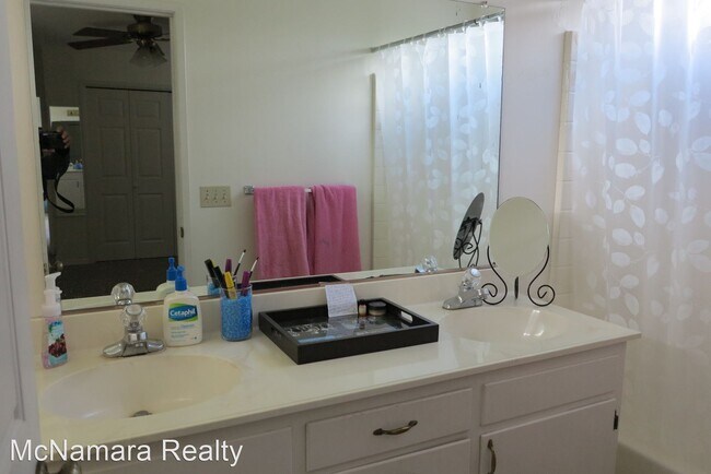Building Photo - 3 br, 2 bath House - 147 Ramona Drive