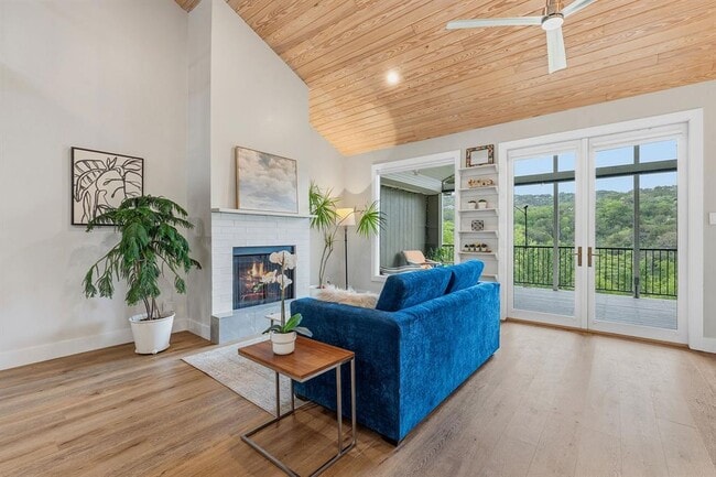 Foto del edificio - 1821 Westlake Dr