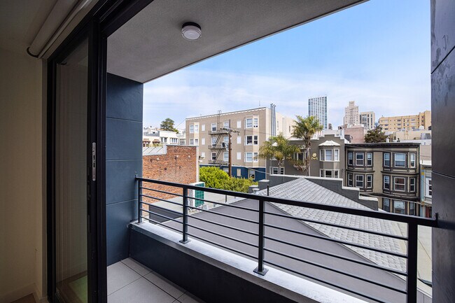 Foto del edificio - 1335 Larkin St
