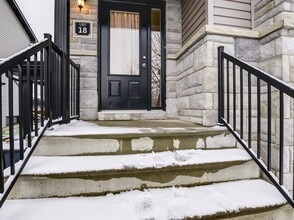 Building Photo - 18 Rue Lucien-Gendron