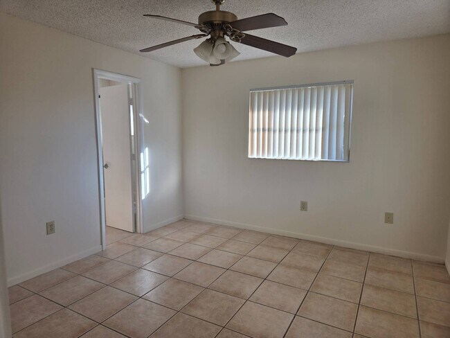 Building Photo - 4609 Leucadendra Dr