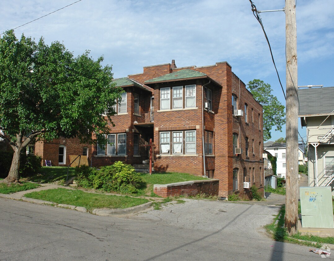 Primary Photo - 3406 Dodge St