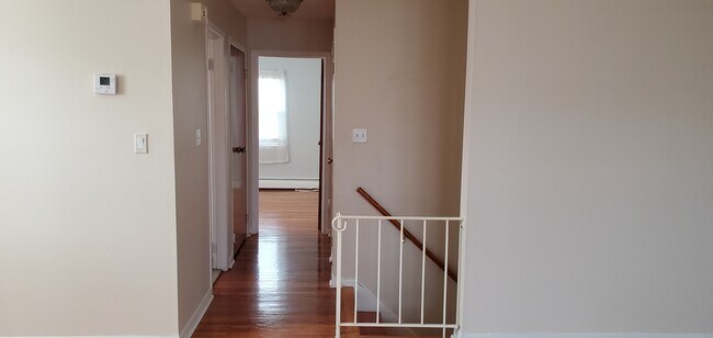 Stairway entrance and hallway - 200 Sussex St