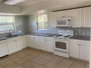 Foto del edificio - 4706 30th St W