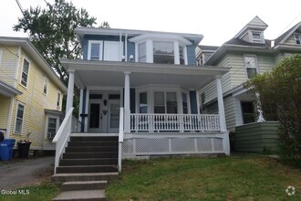 Building Photo - 888 Lancaster St