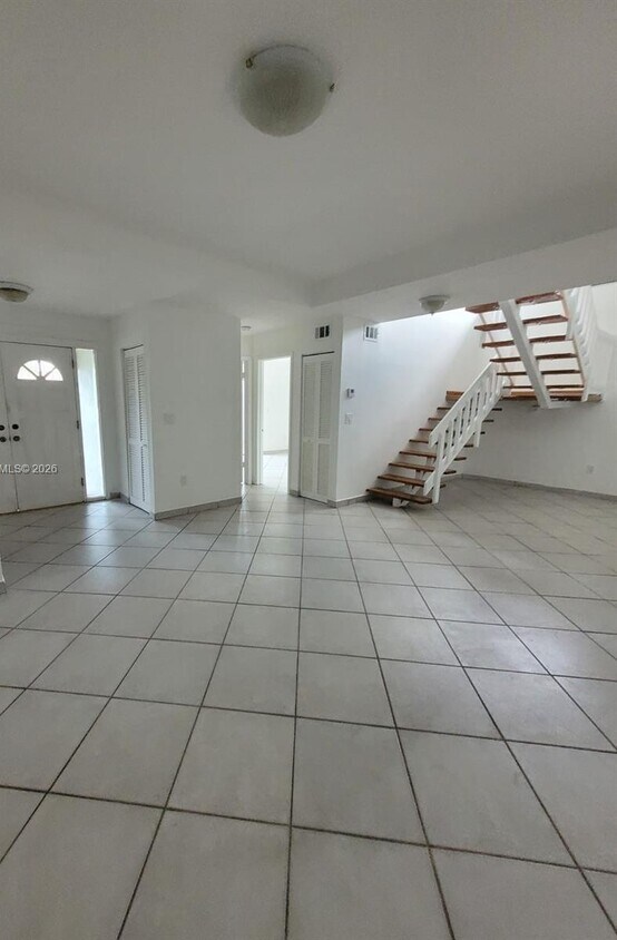 Foto del edificio - 2438 SW 109th Ct