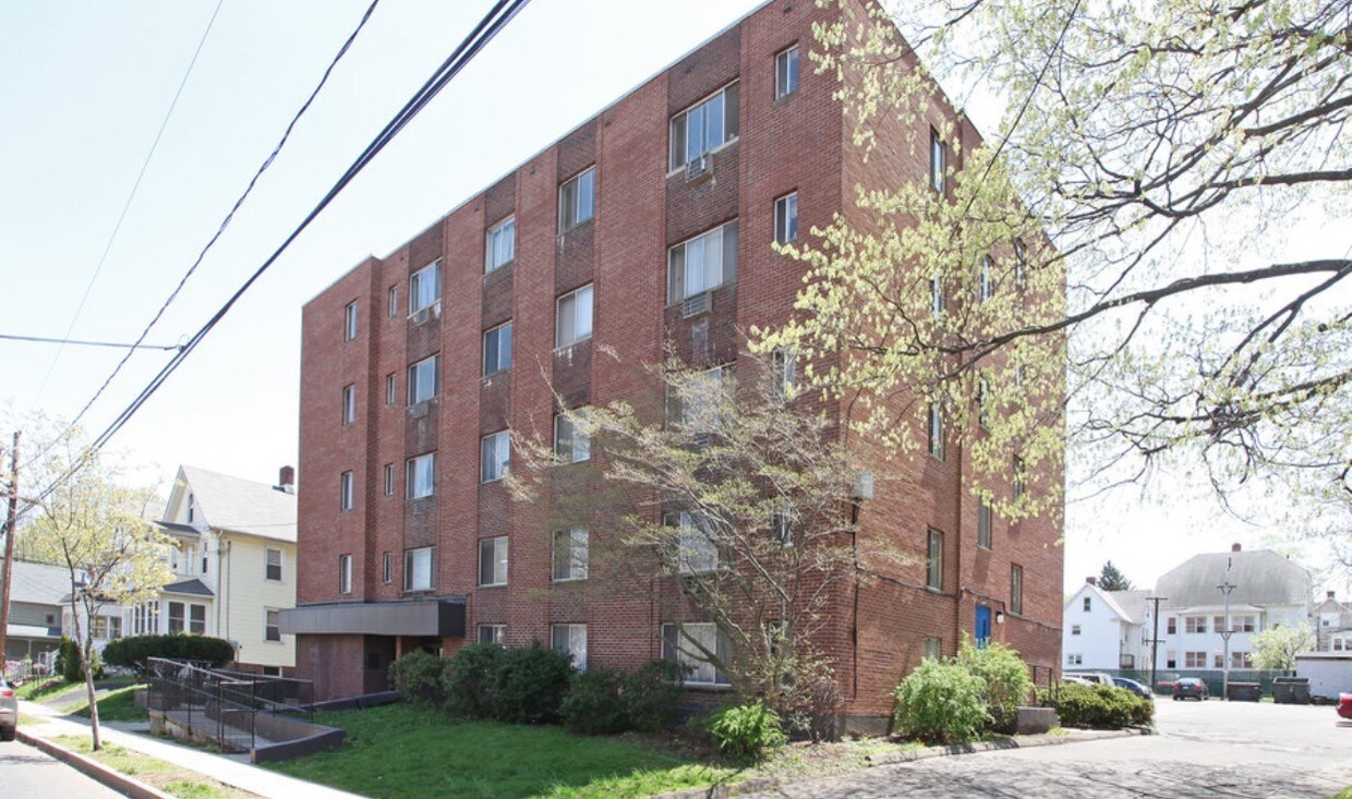 Primary Photo - 127 Grand St